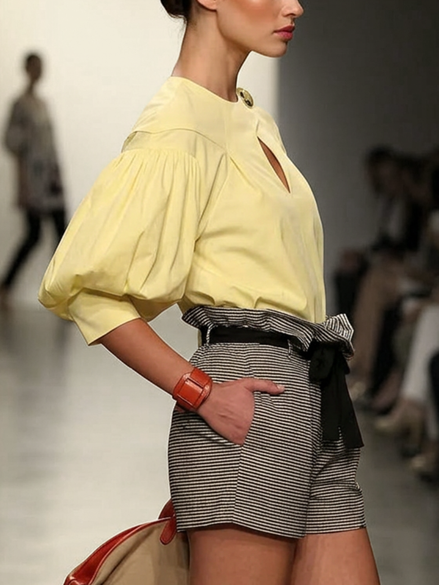 Split-Joint Solid Color Hollow Buttoned Puff Sleeves Half Sleeves Round-neck Blouses&shirts Tops