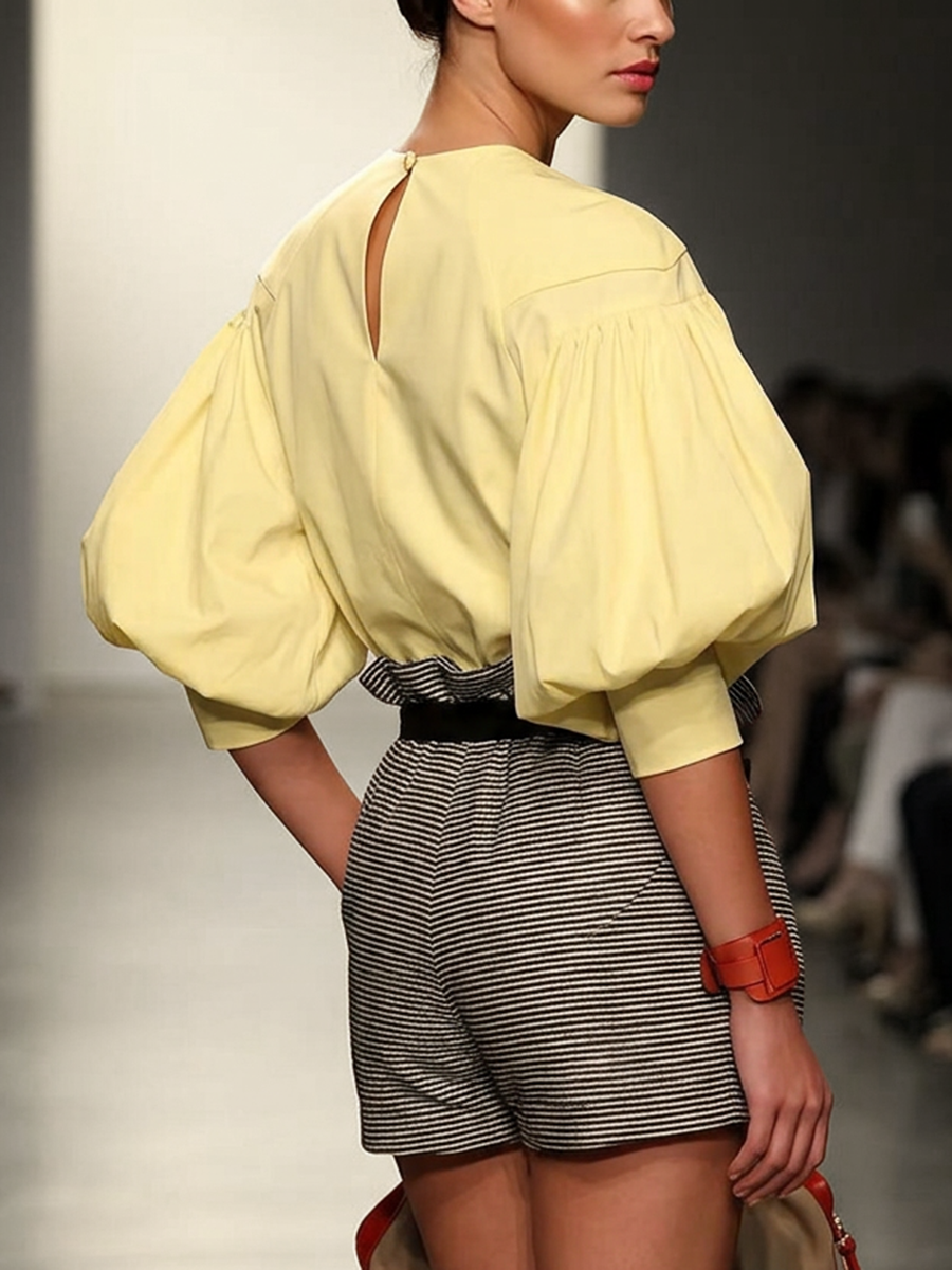 Split-Joint Solid Color Hollow Buttoned Puff Sleeves Half Sleeves Round-neck Blouses&shirts Tops