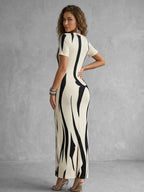 Split-Back Printed Contrast Color Short Sleeves High Waisted V-Neck Maxi Dresses