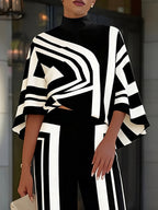 Printed Line Contrast Color Three-quarter Sleeves Loose Mock Neck T-Shirts Tops